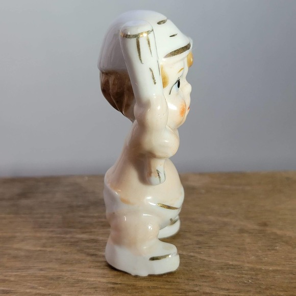 Vtg Japan, Possibly MORIYAMA MORI-MACHI, Baby Baseball Nippon porcelain figurine - Picture 3 of 8